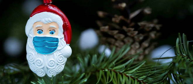 Comme en 2020, le coronavirus gache encore les fetes de Noel dans le monde entier.
