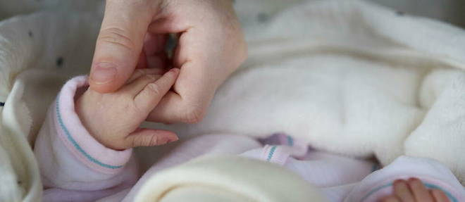 Apres avoir accouche en aout, la jeune femme a enfin pu tenir son bebe dans ses bras debut novembre. 
