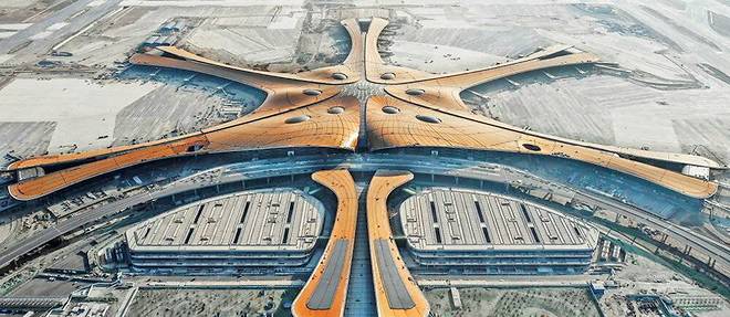  Vue aérienne de l’aéroport international de Pékin-Daxing, ouvert en 2019.   ©Xiaodong Qiu