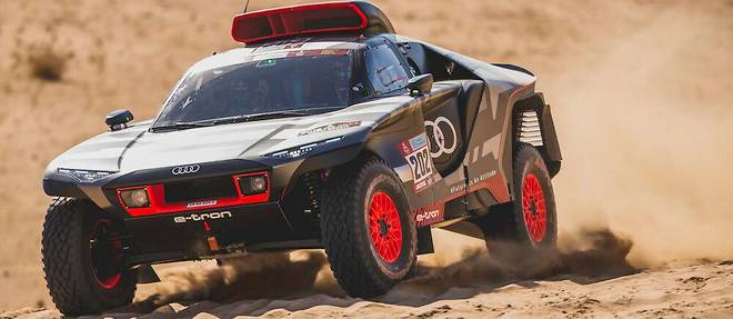 Carlos Sainz et l'Audi hybride n'ont pas tardé à se poser en challengers du Dakar