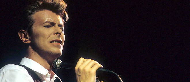 Warner Chappell Music a annonce, lundi, avoir achete les droits de l'integralite du repertoire de David Bowie, soit 26 albums au total.
