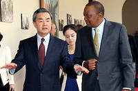 La visite du ministre chinois des Affaires étrangères intervient quelques jours après que le président kenyan Uhuru Kenyatta a qualifié les relations avec la Chine de mutuellement bénéfiques.
