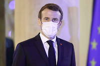 &laquo;&nbsp;Emmerder les non-vaccin&eacute;s&nbsp;&raquo;&nbsp;: Macron persiste et signe