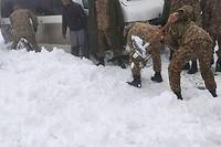 Pakistan: au moins 21 personnes mortes coinc&eacute;es dans leurs v&eacute;hicules par une temp&ecirc;te de neige