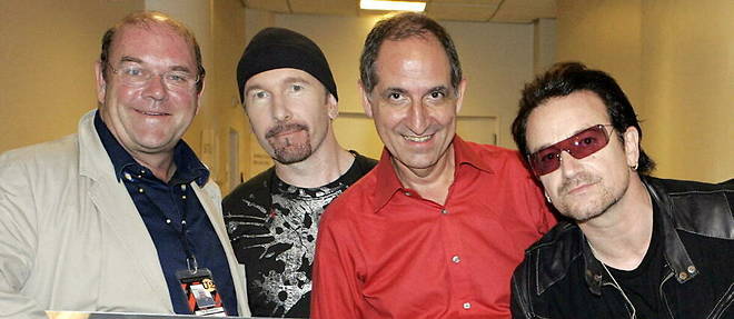 Le producteur Gerard Drouot, au milieu en chemise rouge, est mort a l'age de 69 ans des suites d'une leucemie. 
