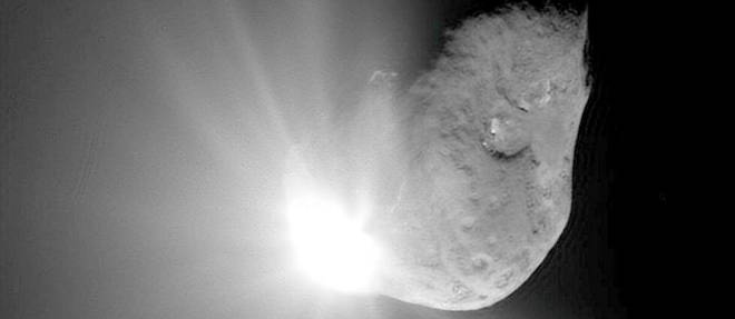 L'asteroide 1994 PC1, classe comme << potentiellement dangereux >> par la Nasa, va passer a proximite de la Terre mardi 18 janvier. (image d'illustration)
