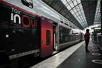 La fréquentation des trains de la SNCF a augmenté de 23 % en 2021 par rapport à 2020 (illustration).
