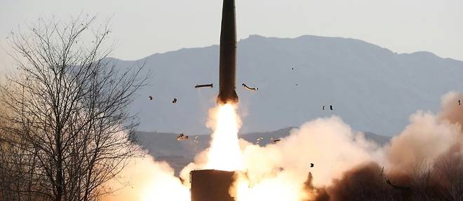 La Coree du Nord dit avoir lance deux missiles depuis une plate-forme ferroviaire