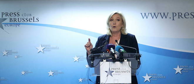 Marine Le Pen lors d'une conference de presse le 22 octobre 2021.
