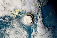 Apr&egrave;s une &eacute;ruption aux Tonga, le Japon atteint par un tsunami