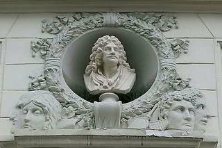 Deux immeubles revendiquent le titre de « maison natale » de Molière à Paris.

