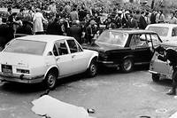 Le 16 mars 1978, le premier ministre italien Aldo Moro a été kidnappé par les Brigades rouges. alors qu'il se trouvait dans une limousine noire.
