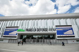 L'entrée du Paris La Défense Arena, à Nanterre.  
