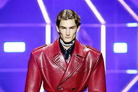 Milan vient de donner le go des Fashion Weeks de la mode hommes pour l&#039;hiver prochain.
