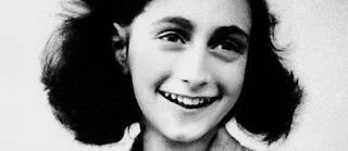 
Tragédie.  Née en 1929, Anne Frank fut déportée dans le camp de concentration de Bergen-Belsen, en Allemagne, en 1944. Elle y mourut en 1945.  