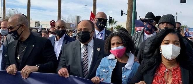 Martin Luther King III, sa fille Yolanda Renee et sa femme Arndrea Waters King, le 15 janvier à Phoenix, en Arizona.
