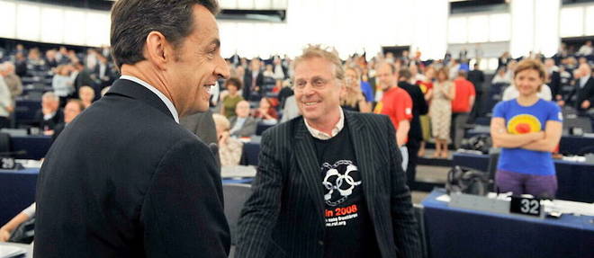 Nicolas Sarkozy et Daniel Cohn-Bendit au Parlement europeen en 2008.
