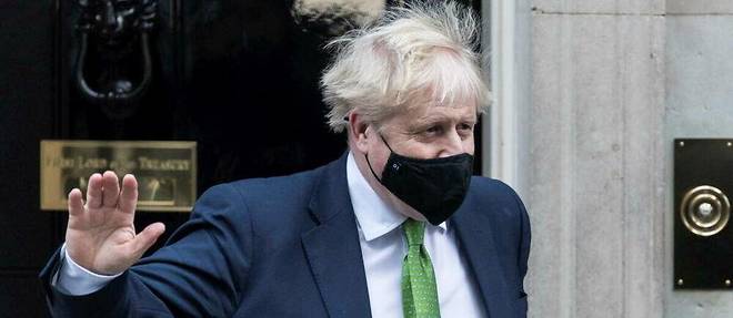 Le Premier ministre britannique Boris Johnson quittant sa résidence du 10 Downing Street, le 19 janvier 2022.
