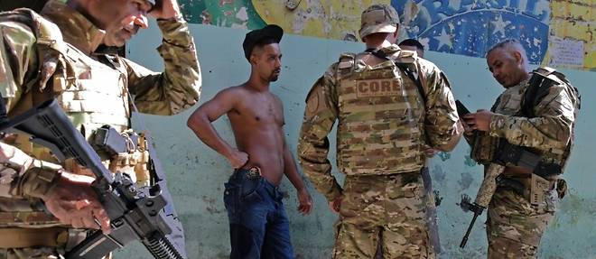 Bresil: vaste operation policiere pour "reconquerir" une favela de Rio