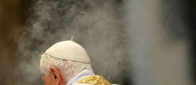 L'ancien pape Benoit XVI accuse d'inaction face a des pretres pedophiles