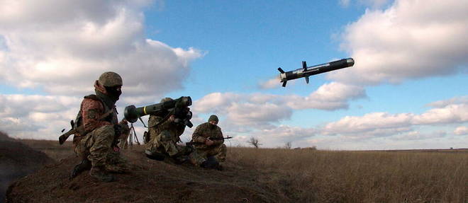 Des missiles Javelin vont etre envoyes en Ukraine par les pays baltes.
