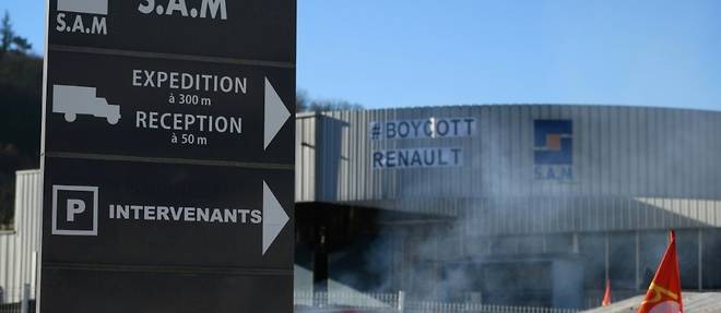 Devant la SAM, les metallos fustigent les "miettes" lancees par Renault et l'Etat