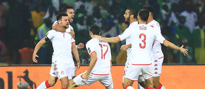 La Tunisie s'est qualifiee pour les quarts de finale en venant a bout (0-1) du Nigeria.
