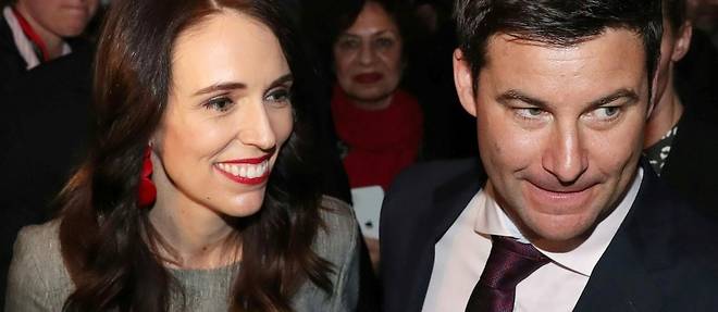 Nouvelle-Zelande: la Premiere ministre reporte son mariage pour cause de Covid