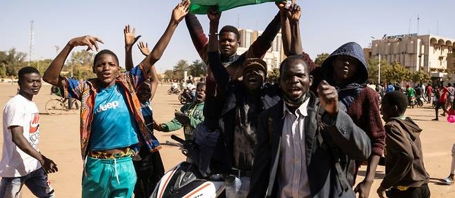 Burkina: des soldats se mutinent pour exiger le depart des chefs de l'armee
