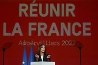 Pr&eacute;sidentielle: 467.000 inscrits pour la &quot;primaire populaire&quot;, Le Pen contre-attaque