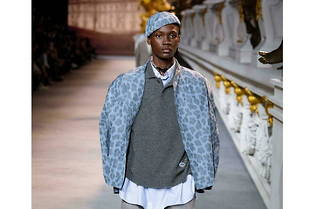 Apres Milan, au tour de Paris de celebrer les collections masculines de l'automne/hiver 2022. Ici, la collection pret-a-porter signe Dior.
