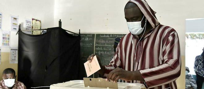 Dakar et Ziguinchor ont ete gagnes par l'opposition lors des municipales de ce 23 janvier 2022, un scrutin test pour le Senegal a deux ans de l'echeance presidentielle. 
