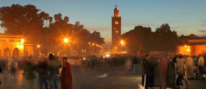La place Djemma-el-Fna à Marrakech est emblématique du tourisme marocain qui, selon Imad Barrakad, président du directoire de la Société marocaine d'ingénierie touristique (SMIT), doit être repensé, réinventé. 
