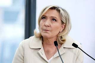 Sondage : Marine Le Pen creuse l’écart avec Valérie Pécresse