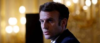 Emmanuel Macron s'est adressé aux rapatriés d'Algérie à l'Élysée, au sujet de deux massacres ayant eu lieu à Alger et Oran en 1962.
