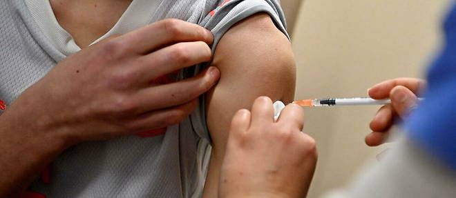 Un homme de 30 ans a ete radie de la liste d'attente des greffes, parce que non vaccine.
