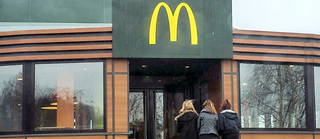 McDonald's recrute sa clientèle chez les plus jeunes (photo d'illustration à Lille).
