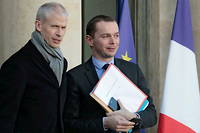 Les ministres Franck Riester et Olivier Dussopt ont partagé un visuel où on pouvait lire « Macron 2022 ».
