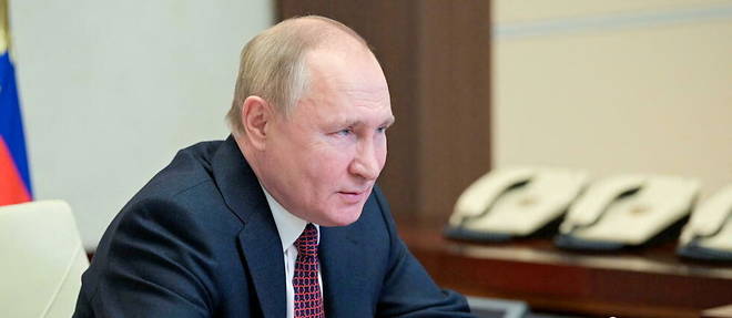 Vladimir Poutine a son bureau.
