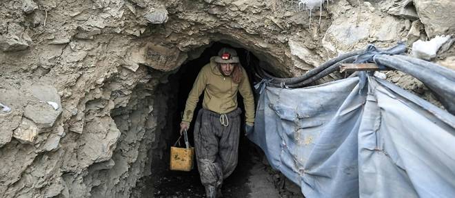 Dans les mines du Panchir, reconversion forcee pour les bannis du regime taliban