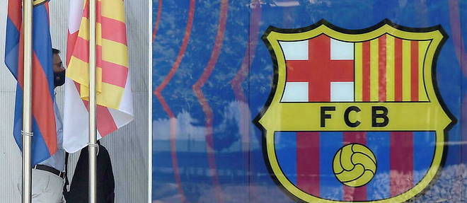 Le FC Barcelone s'attaque a ses anciens dirigeants.
