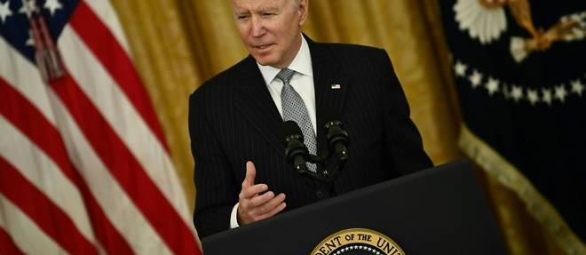 Biden, a la peine sur les questions de securite, se rend a New York