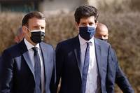 Emmanuel Macron et Julien Denormandie en février 2021.   
