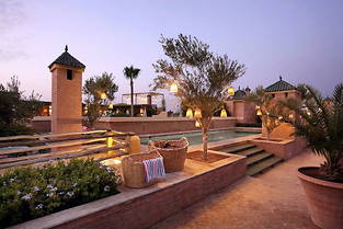D'hôtel mythique en maison d'hôtes, le Maroc fourmille d'adresses. Ici, l'hôtel El Fenn, dont la terrasse est l'un des lieux les plus branchés de Marrakech.
