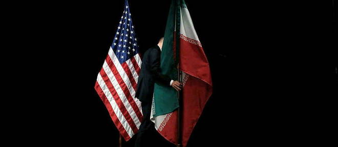 Les drapeaux americain et iranien a Vienne, lors de la signature de l'accord sur le nucleaire iranien, en juillet 2015.
