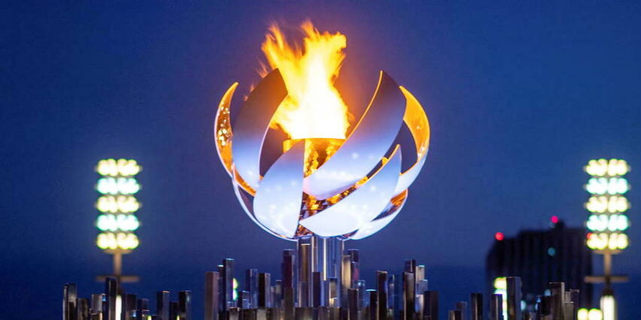 JO 2024 : comment la flamme olympique fait pour ne (presque) jamais  s'éteindre lors de ses déplacements