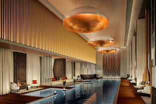 Avec pas moins de mille ouvertures annoncées en 2022, l’industrie hôtelière repart avec entrain, forte de nouveautés et de projets ambitieux en ville, à la campagne ou en bord de mer. Ici, l'hôtel Aman, à New York.
