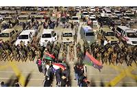 Samedi, des groupes armés ont convergé vers Tripoli, en provenance de Misrata, distante de quelque 200 km, pour apporter leur soutien à Abdel Hamid Dbeibah, Premier ministre, désormais doublé d'un autre Premier ministre venu de l'Est : Fathi Bashagha.  
