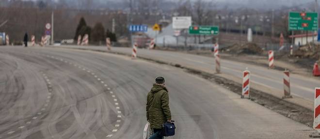 Inquietude melee d'indifference a la frontiere entre Pologne et Ukraine