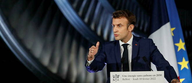 Emmanuel Macron, en deplacement a Belfort sur le site de General Electric, annonce son plan de renaissance du nucleaire francais, le 10 fevrier 2022.
